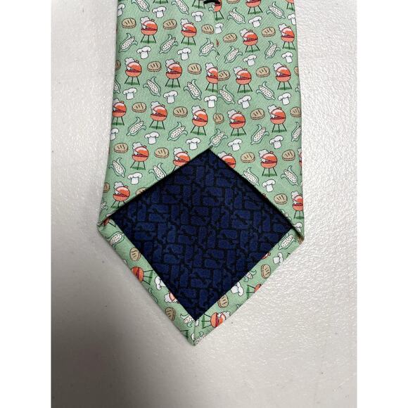 VINEYARD VINES Bundle of 2 Men's Neck Ties 100% Silk Rose Grill Corn Burger - Picture 4 of 16
